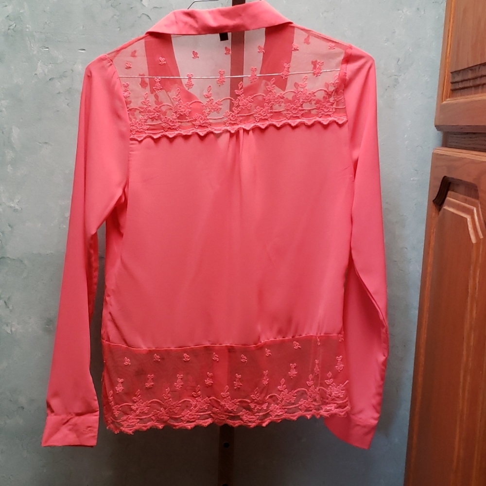Aclive blouse - Picture 4 of 4